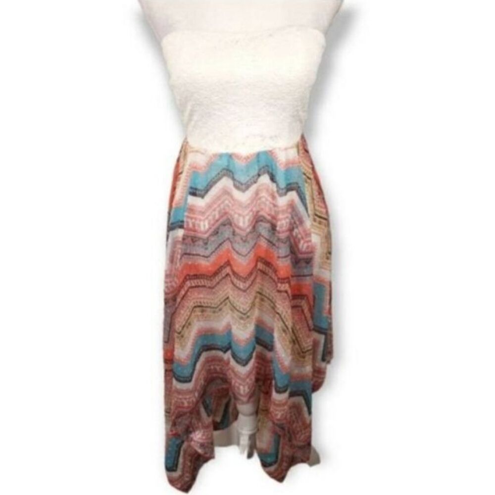 NO BOUNDARIES CREAM CROCHET & MULTICOLOR CHEVERON PRINT STRAPLESS DRESS SZ.L EUC - Picture 2 of 9